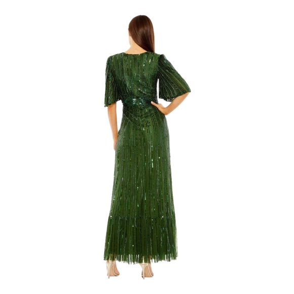 Mac Duggal Women Long Flutter Sleeve Deep V Ruffle Hem Sequin Gown Green Size 4 - Picture 3 of 5